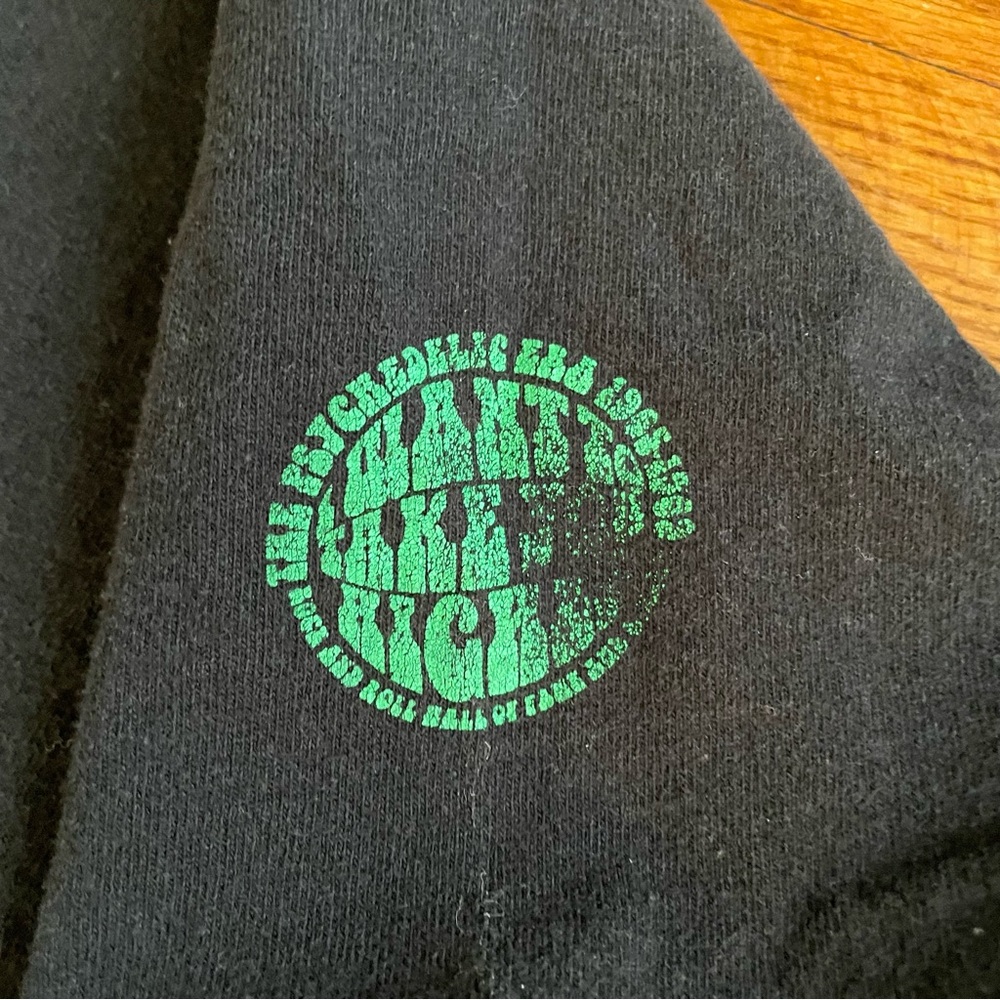 Vintage 90s Rock and Roll Hall of Fame Faded Black Graphic T-Shirt - Picture 5 of 6